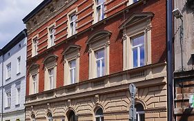 Apartament w zabytkowej kamienicy, Strzelecka 19